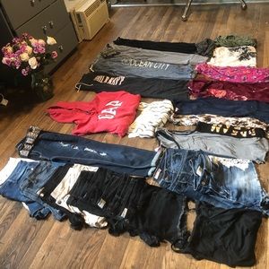 30 PIECE SUMMER BUNDLE, MUDD, GAP, VERAWANG JUICY COUTURE!